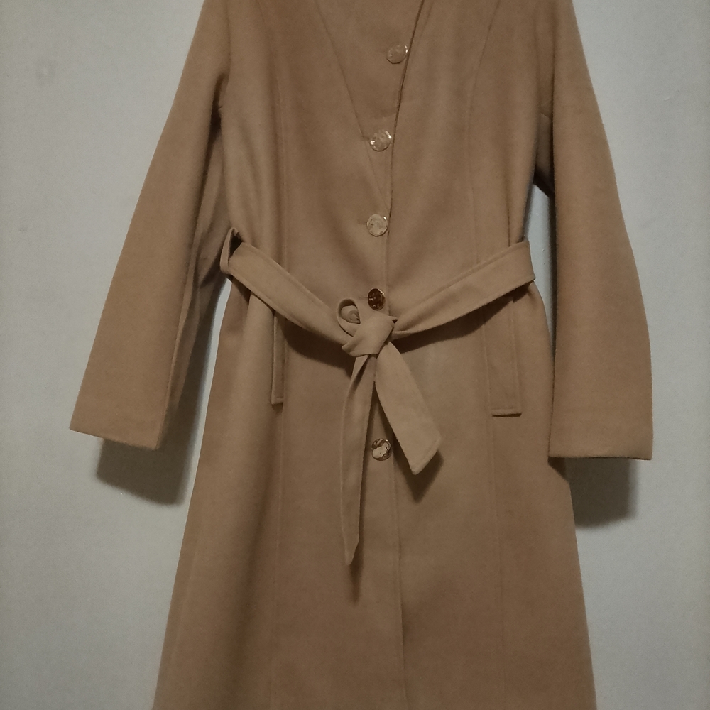 Stylish  Tan Button-Up Coat with Belt Used In Great Condition